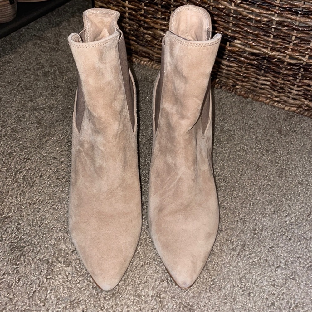Kirstin Cavallari Chinese Laundry bootie